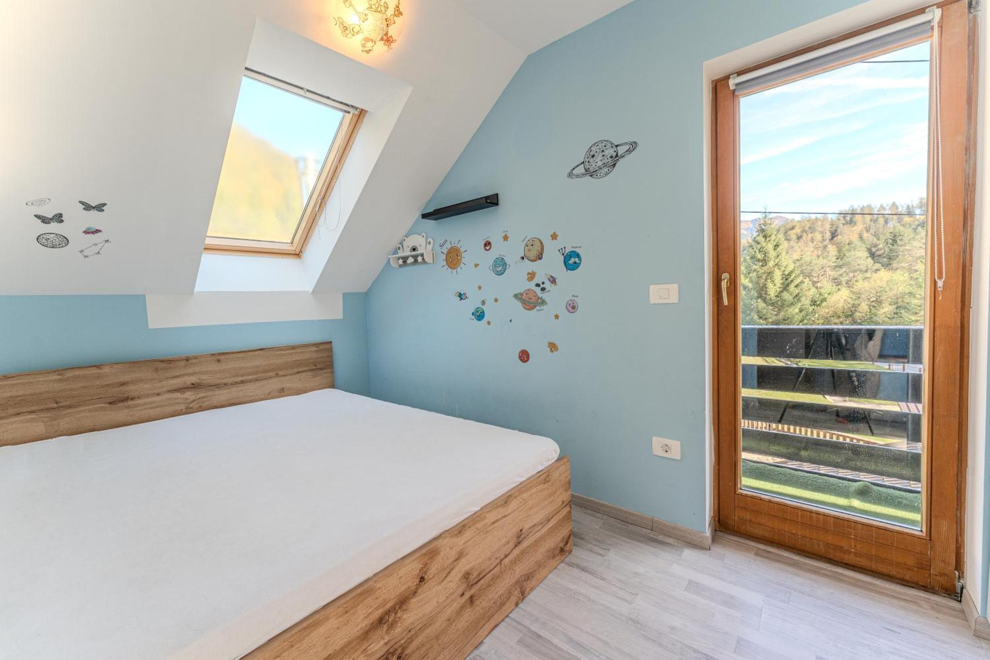 Idyllic Triglav Forest Retreat - Alps, Trails, Lakes, Falls * Mojstrana